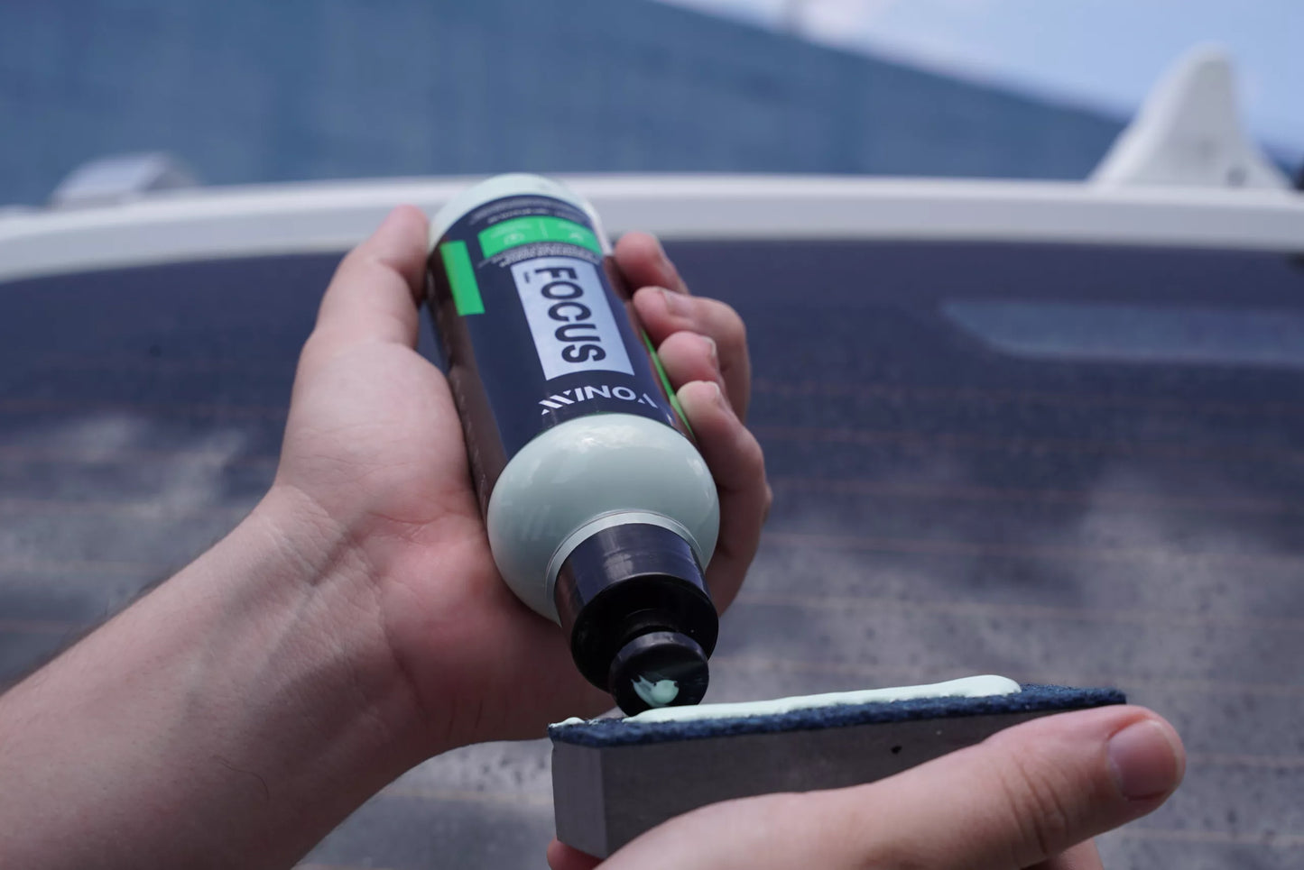 FOCUS – Removedor de Marcas de Agua en Vidrios y Espejos